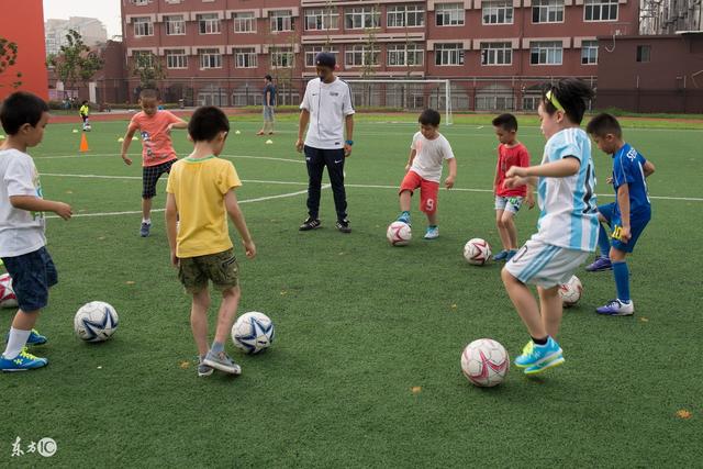 官方：贝林厄姆当选西甲12月最佳 5战造7球